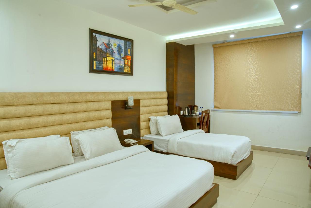 Height View Residency Hotel Дехрадун Екстериор снимка