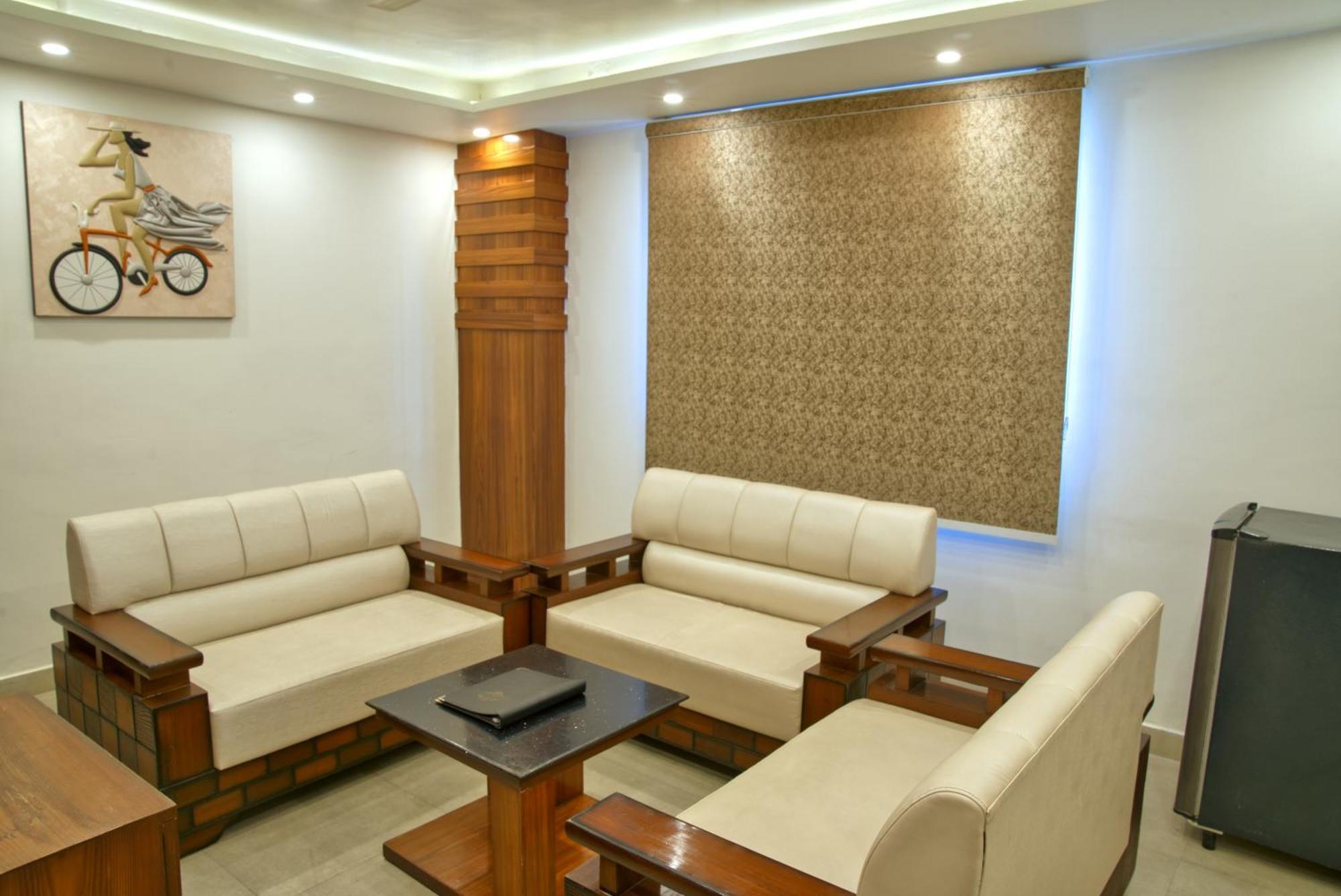 Height View Residency Hotel Дехрадун Екстериор снимка
