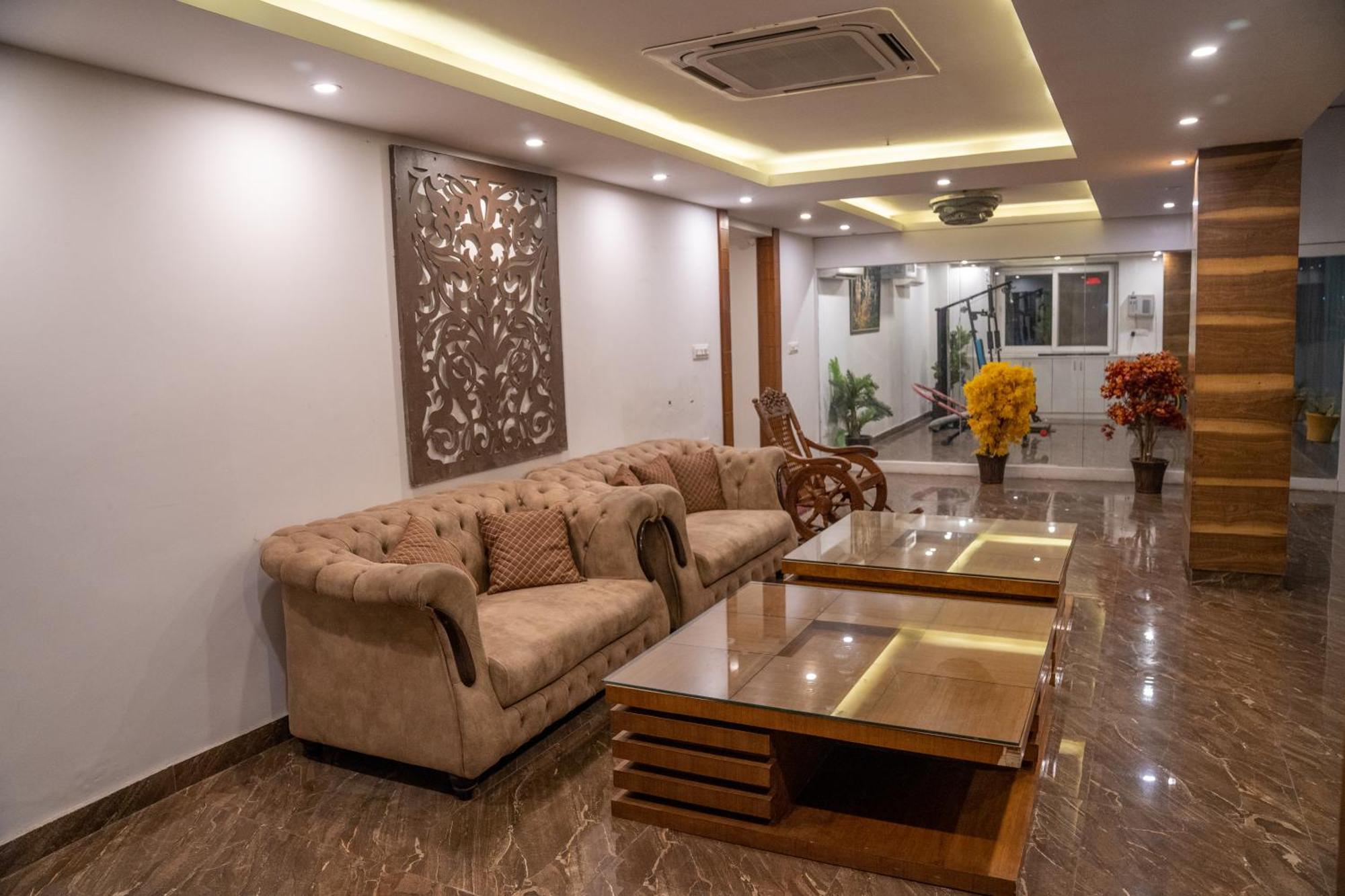Height View Residency Hotel Дехрадун Екстериор снимка
